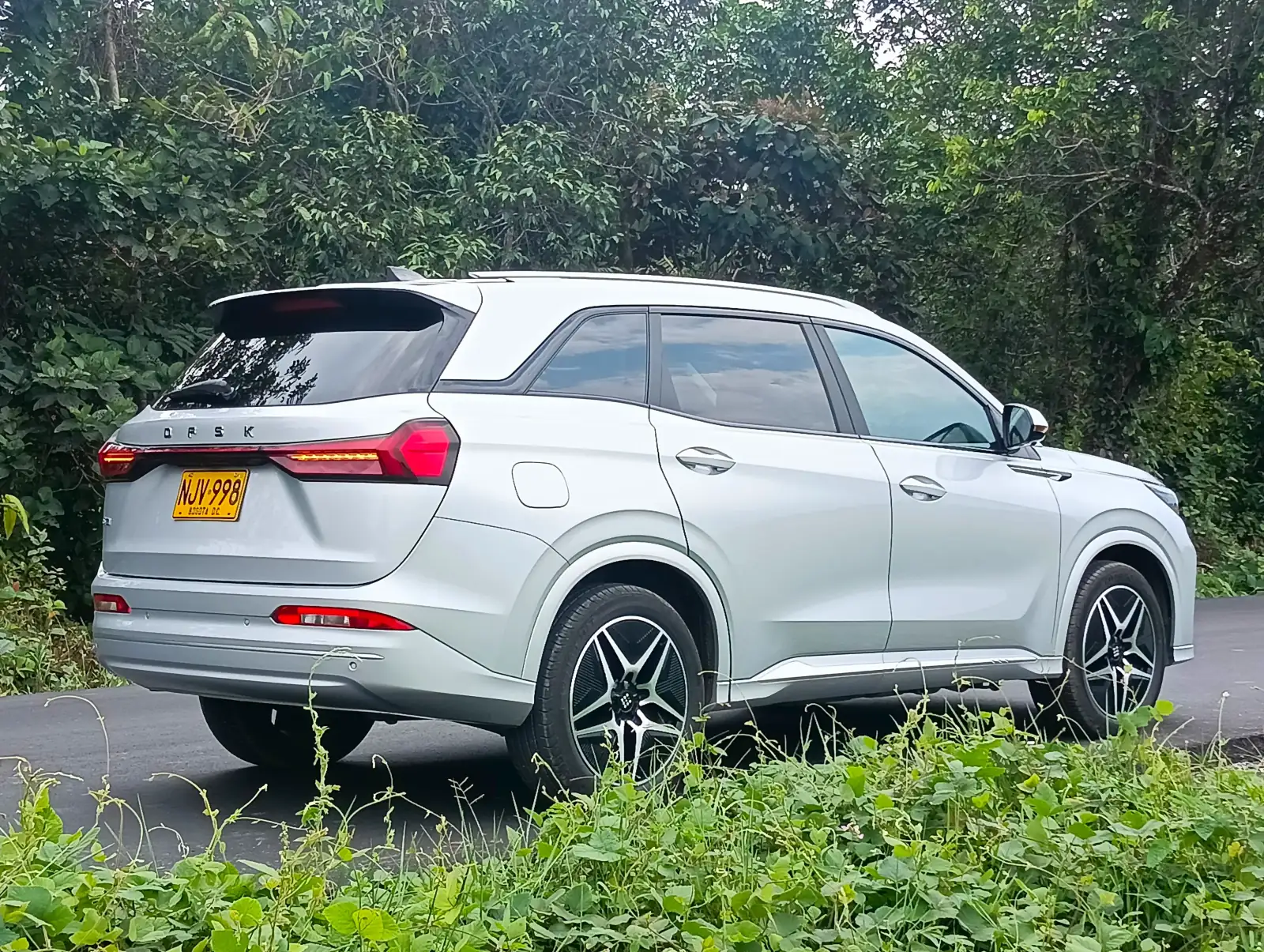 DFSK Seres E5 tecnología interior