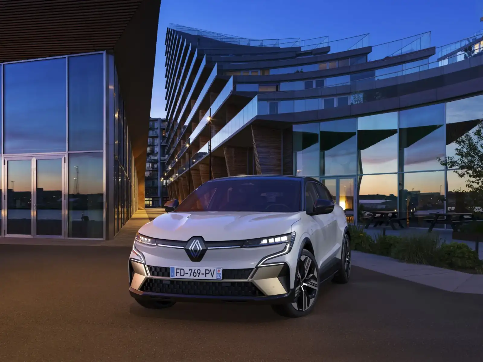 Renault Megane E-Tech — imagen 2