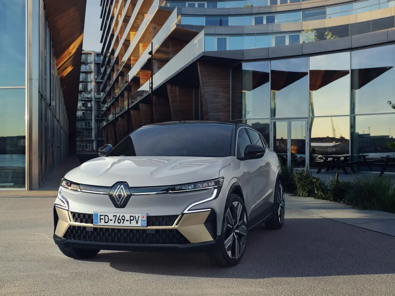Renault Megane E-Tech — imagen 4