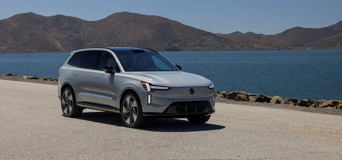 Vista lateral Volvo EX90